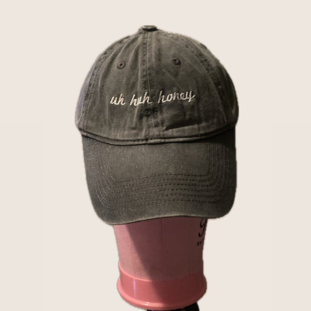 Brandy Melville Hat Women Strap Back Uh Huh Honey Spell Out Fun Run Gym Core Cap